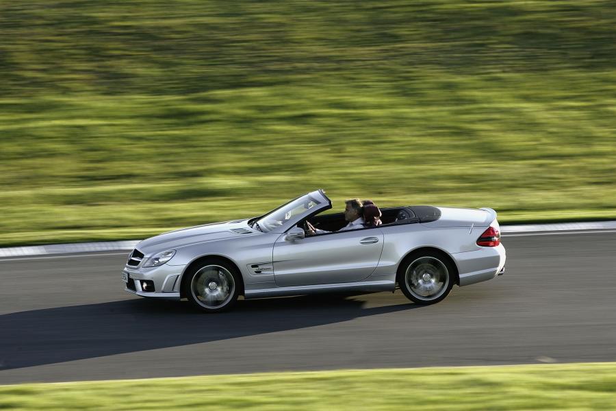  Mercedes-Benz SL63 AMG 2009 года  (фото 32 из 43)
